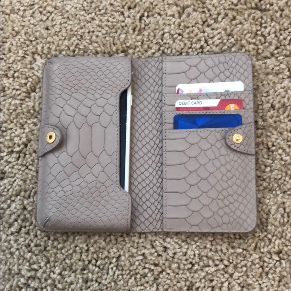 GiGi New York Phone Wallet
